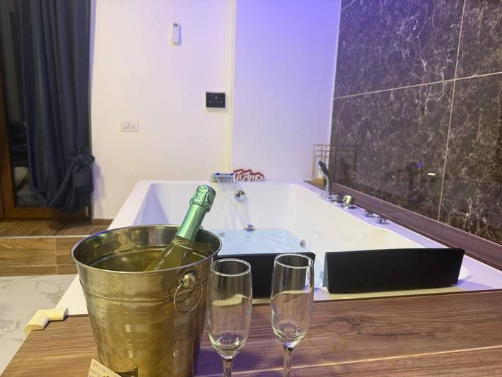 Gîte pour 2 personnes, avec Balcon et Jacuzzi ainsi que Terrasse et Sauna à Castel San Giorgio - 3
