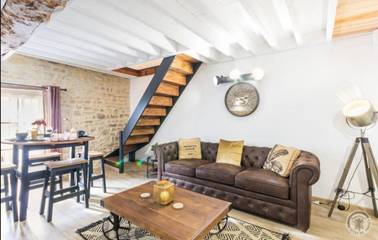 Gîte pour 2 personnes, avec vue et jardin, animaux acceptés à Juaye-Mondaye