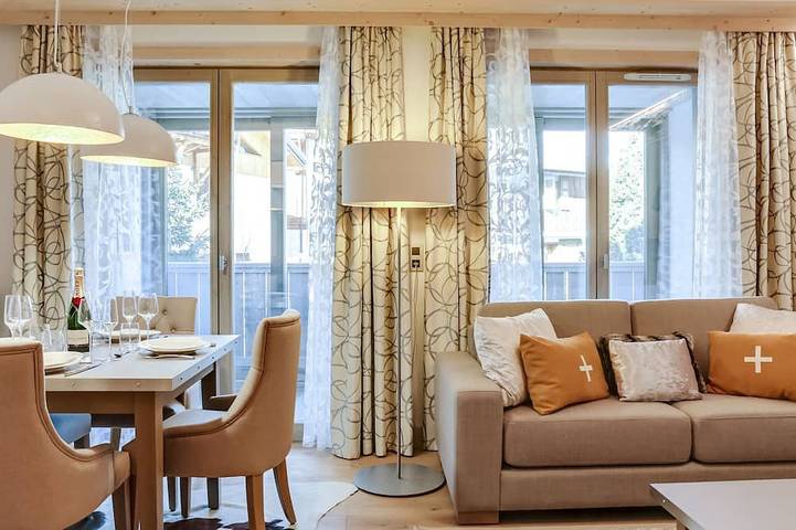 Entire apartment, Modern 3-room apartment in Courchevel with parking and wifi in Saint-Bon-Tarentaise, Massif de la Vanoise