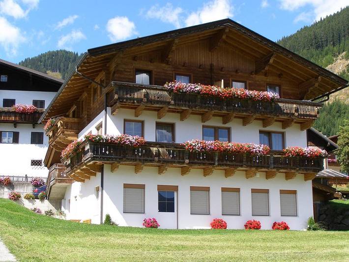 Ferienwohnung für 5 Personen, mit Garten und Terrasse sowie Ausblick, kinderfreundlich in Osttirol - 3