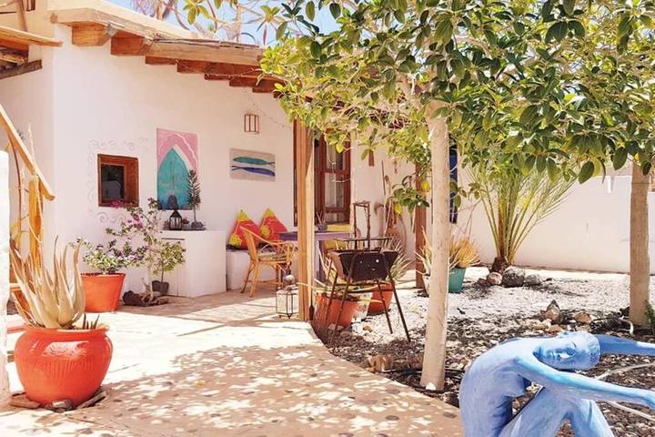 Chalet para 4 personas, con piscina además de jardín y vistas en Tuineje