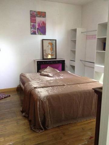 Gîte pour 8 personnes, avec terrasse, animaux acceptés à Fleury-les-Aubrais