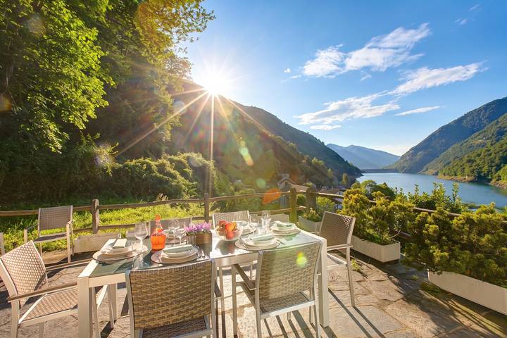 Ferienwohnung für 4 Personen, mit Terrasse und Seeblick, mit Haustier - 1
