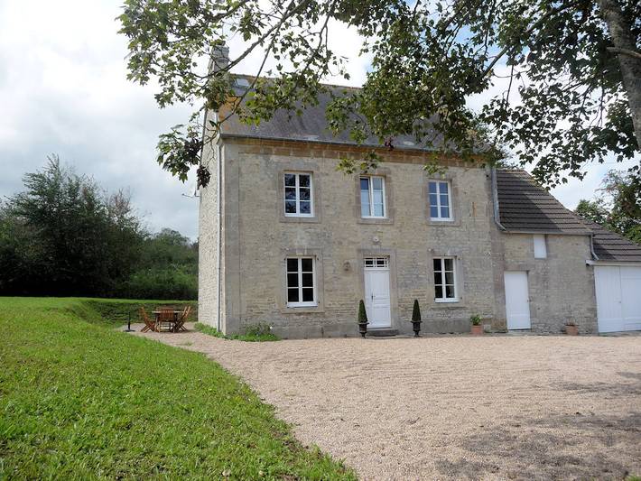 Gîte pour 6 personnes, avec Terrasse et Jardin