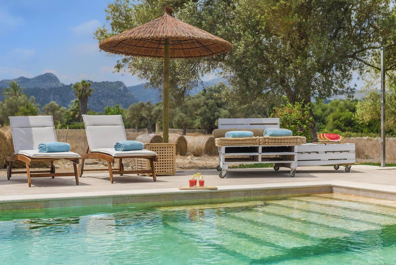 Casa de vacaciones "Morell" con vistas al mar y a la montaña, piscina, aire acondicionado y jardín in Pollença, Mallorca Norte