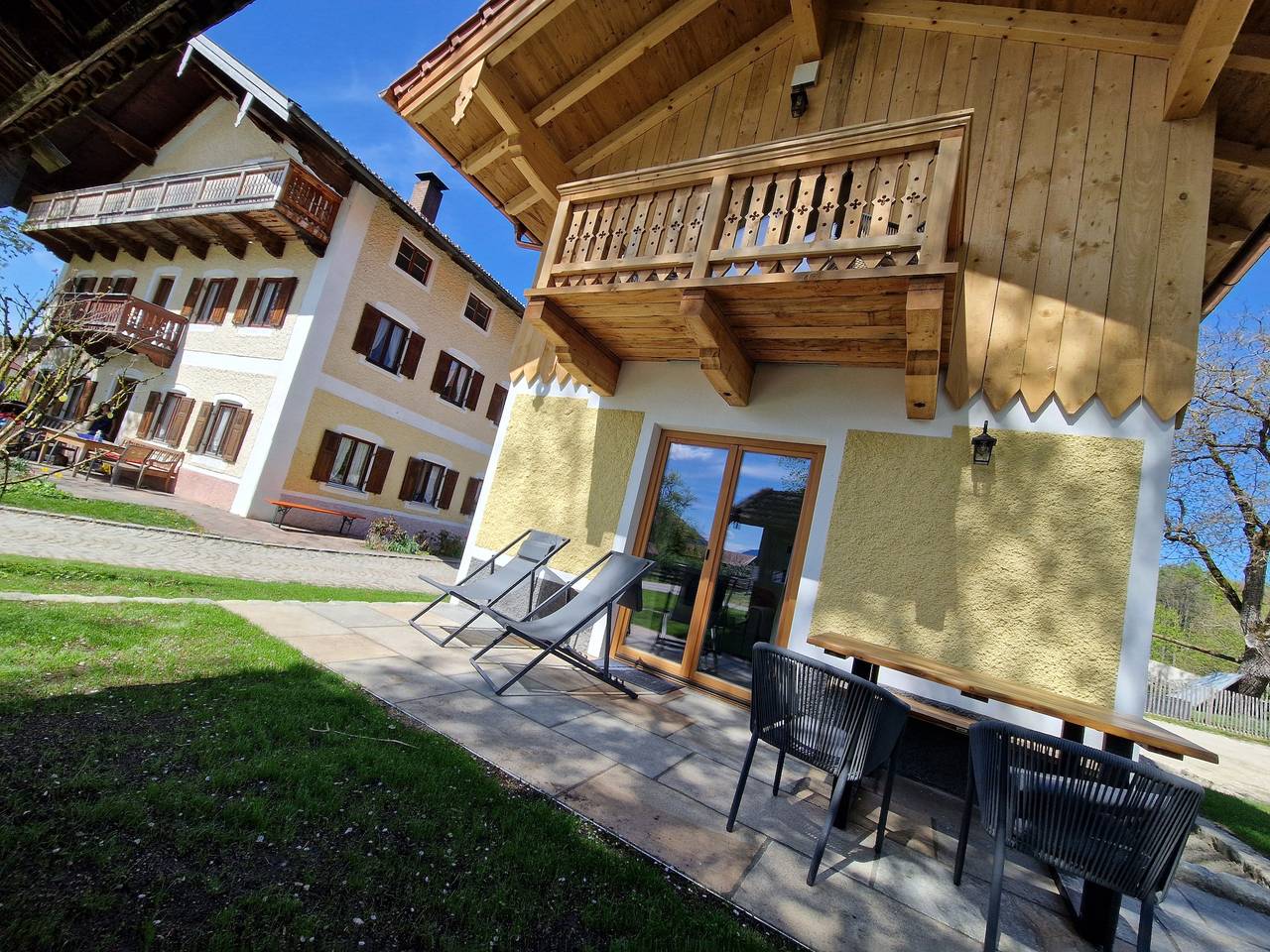 Bauernhofchalet Geigerhof - Ferienhaus Bauernhofchalet - wohnen auf zwei Etagen mit Südterrasse und Garten in Aschau im Chiemgau, Chiemsee