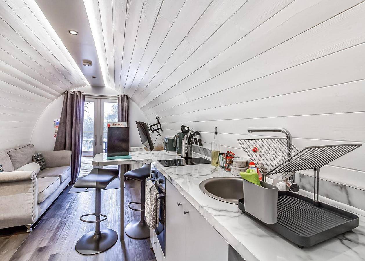 One-Bedroom Holiday Home 2 in Gunthorpe (Nottinghamshire), Nottinghamshire