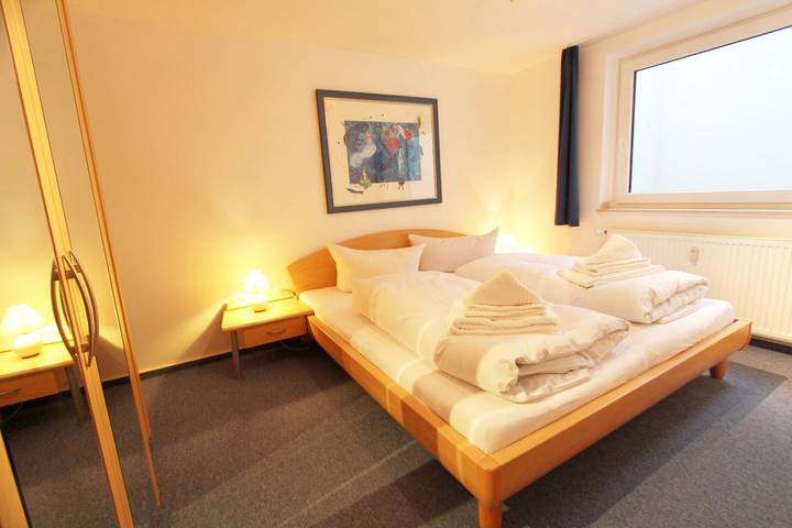 Ferienwohnung für 2 Personen, mit Terrasse in Wenningstedt - 4