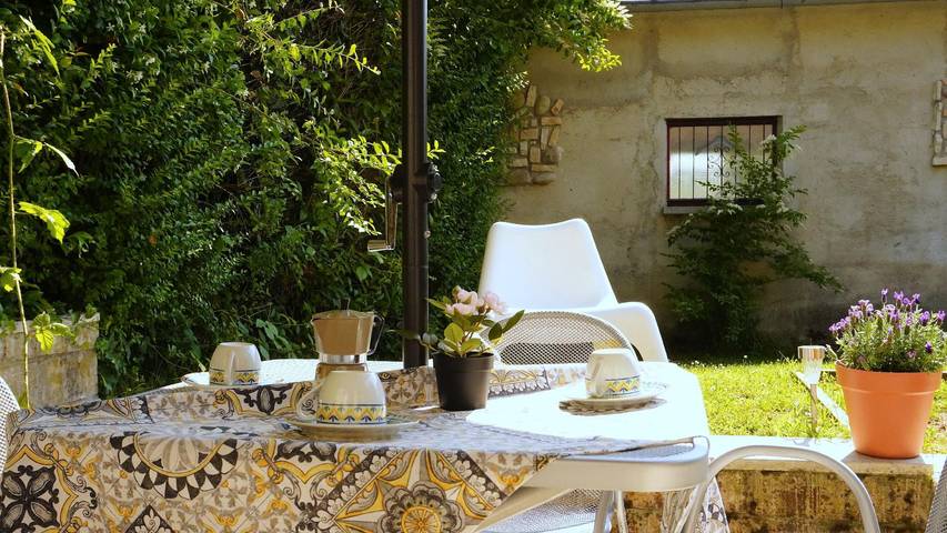 Holiday apartment for 4 people, with garden in Desenzano del Garda
