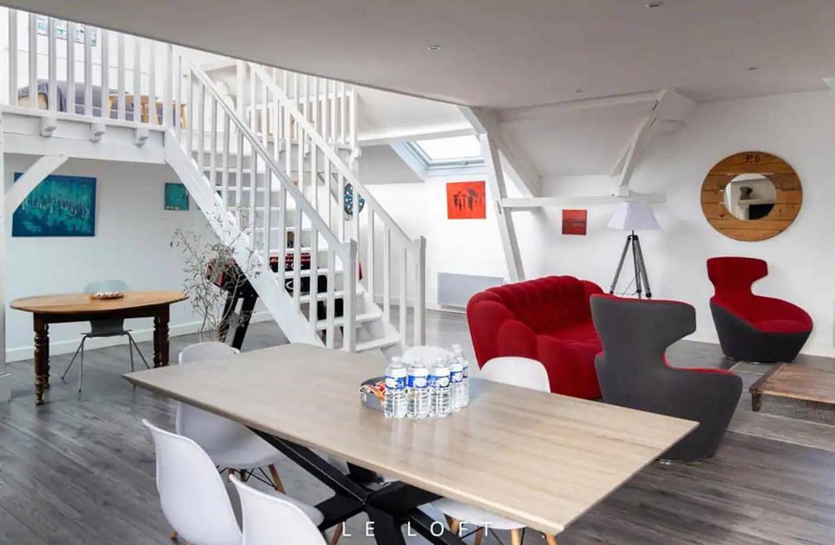 Appartement entier, Le Loft des Artistes - Repas & Vins possibles sur demande in Sainte-Savine, Aube