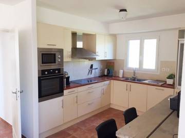 Maison De Vacances pour 6 Personnes dans Joyeuse, Parc naturel régional des Monts d'Ardèche, Photo 2