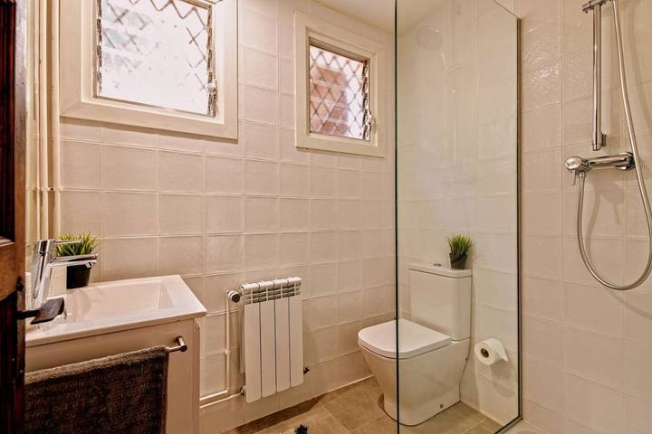 Villa pour 14 personnes, avec jardin ainsi que vue et piscine à Tamariu - 4