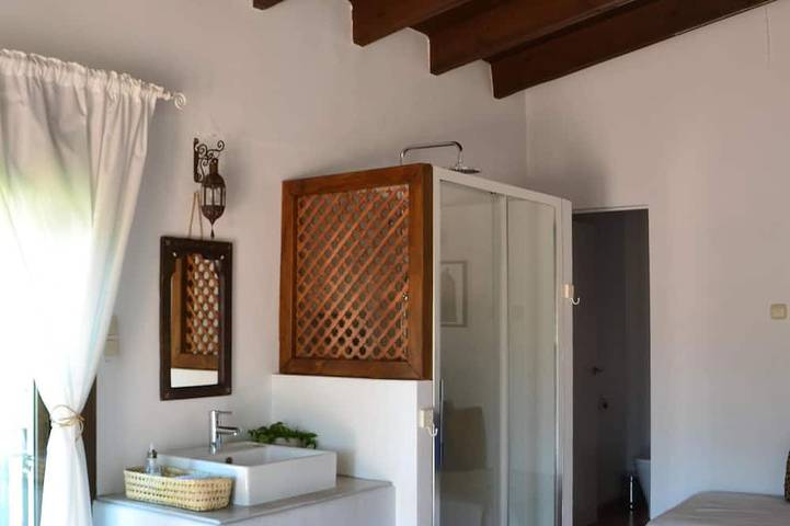 Das afrikanische Haus, ländlicher Rückzugsort zwischen Ronda und Málaga in Tolox, Sierra de las Nieves