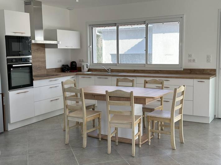 Gîte pour 6 personnes, avec terrasse ainsi que piscine et jardin, animaux acceptés à Saint-Martin-de-Seignanx - 3