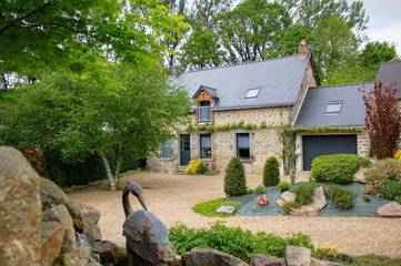 Gîte pour 8 personnes, avec jardin et vue à Hambers