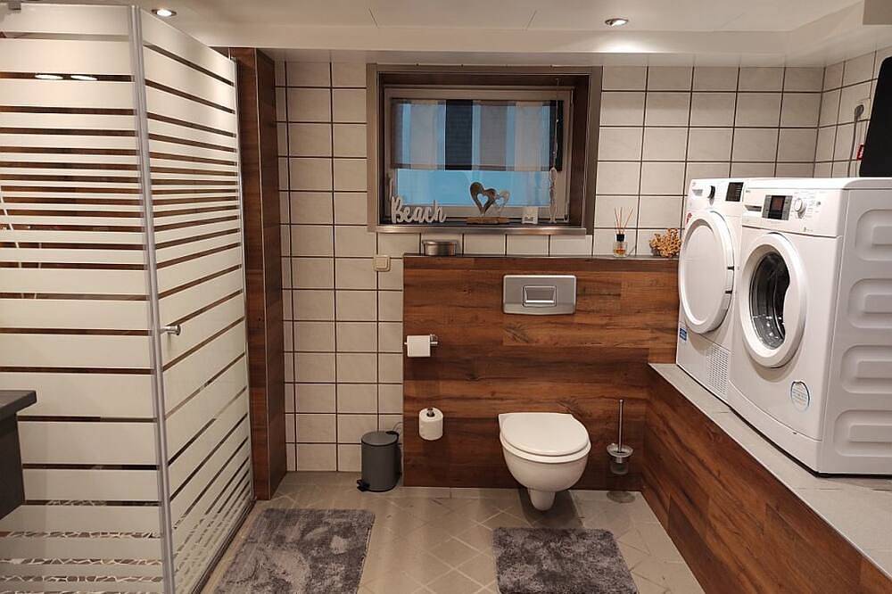 Ganze Wohnung, Moderne Souterrainferienwohnung mit angenehmer Fußbodenheizung in Schwarzenbach an der Saale, Landkreis Hof