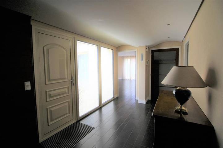 Location de vacances pour 20 personnes, avec jacuzzi et piscine ainsi que sauna et jardin, animaux acceptés dans Essarts-en-Bocage - 2