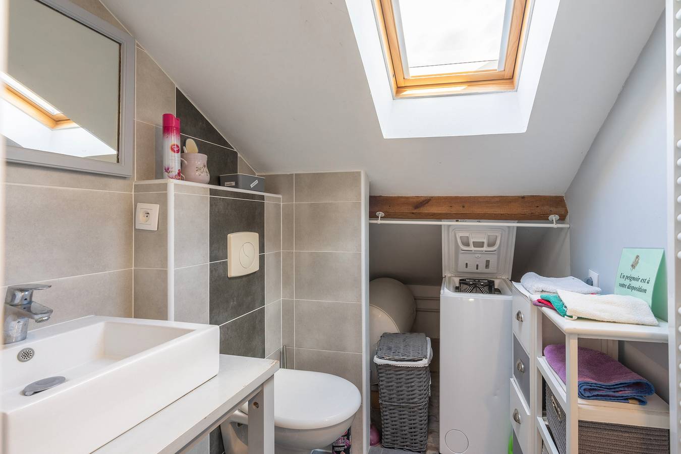 Appartement entier, Appartement 'L'Hérisson' avec Terrasse Privée et Wi-Fi in La Tremblade, Côte de Beauté