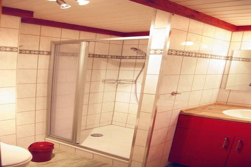 Doppelbungalow mit Terrasse im Ferienpark Mirow in Mirow, Mecklenburg-Strelitz
