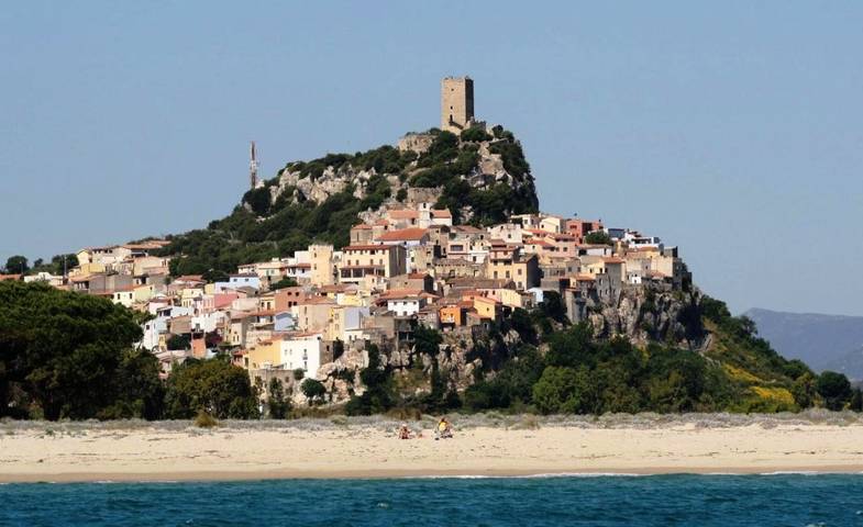 B&b per 2 persone, con panorama e giardino, con animali domestici in Posada