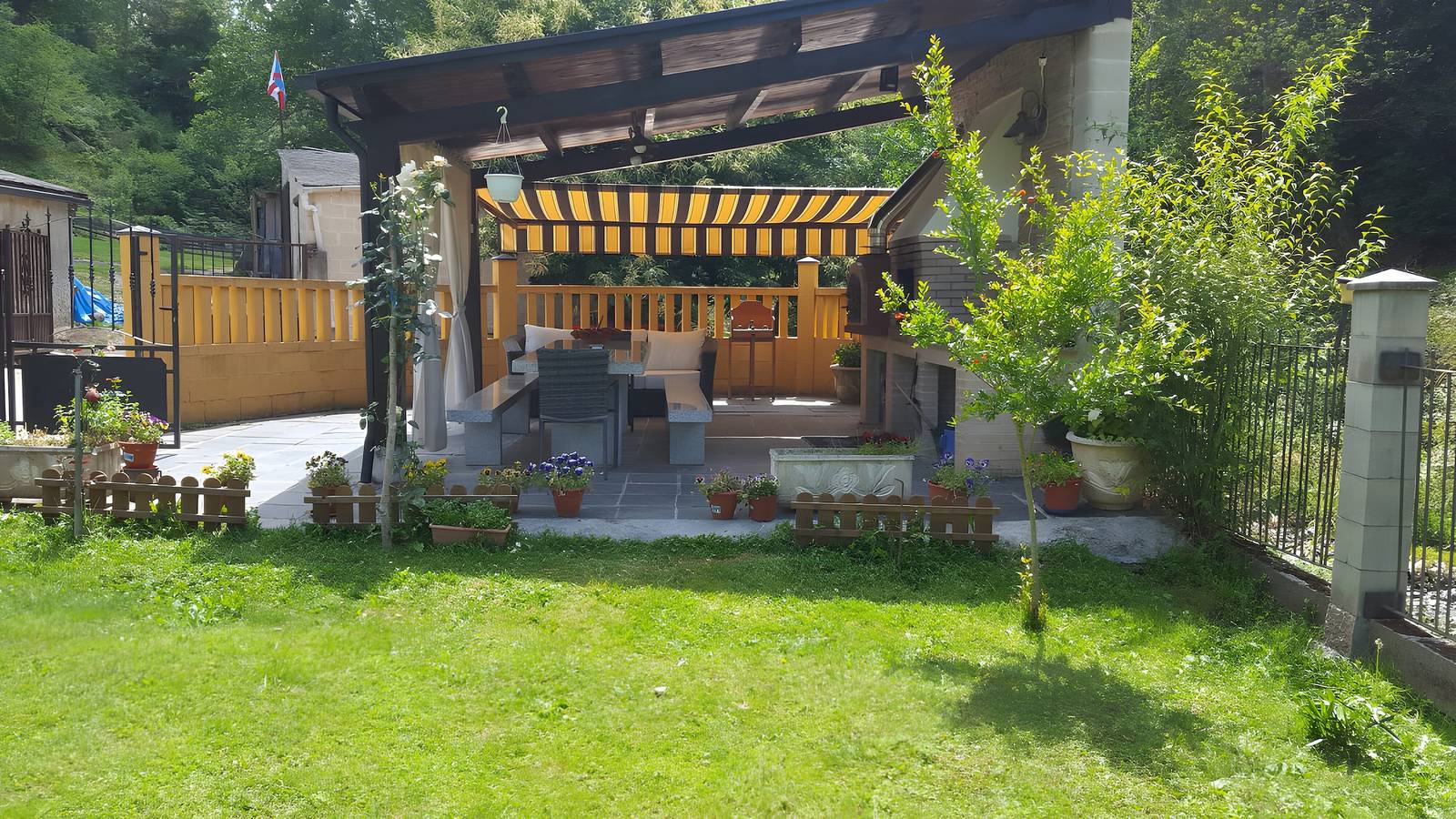 Casa Rural Villasol – Maison traditionnelle avec jardin, piscine et jacuzzi à Ozuela in Ponferrada, El Bierzo