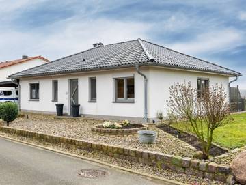 Ferienwohnung für 4 Personen, mit Garten und Ausblick sowie Terrasse, kinderfreundlich in Rostock und Umgebung