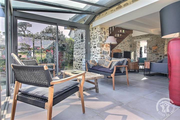 Gîte pour 4 personnes, avec piscine ainsi que jardin et terrasse à Pleubian - 3