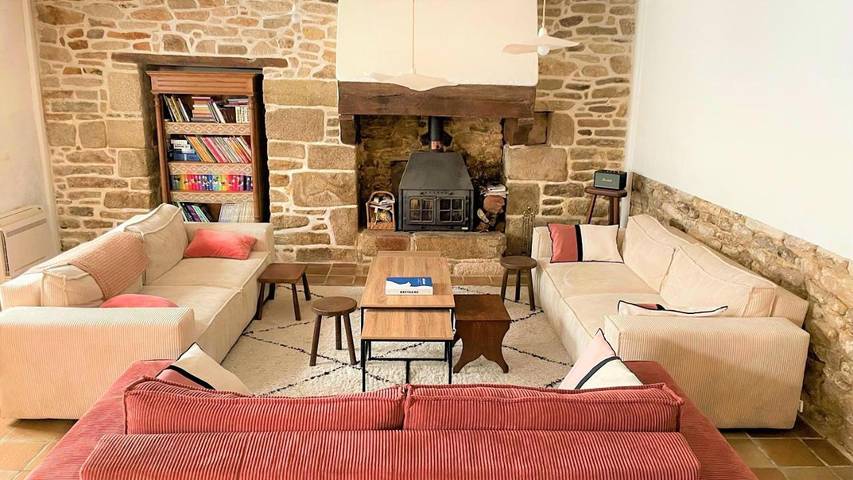 Location de vacances pour 14 personnes, avec Terrasse et Jardin à Landudal
