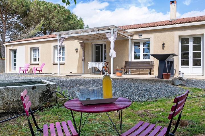Chambre d’hôte pour 2 personnes, avec Jardin au Parc Naturel Régional du Marais poitevin