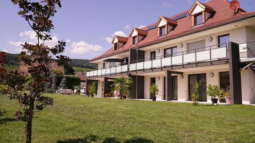 Ferienwohnung für 4 Personen, mit Terrasse und Garten sowie Ausblick in Hunawihr