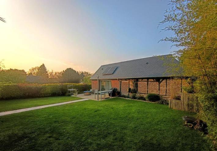 Gîte pour 4 personnes, avec jardin à Beauvoir-en-Lyons