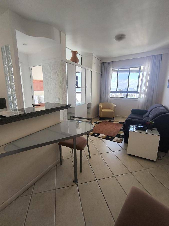 Casas e apartamentos de temporada para 3 pessoas, com vista e balcão em Nova Lima