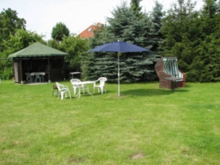 Ferienwohnung für 4 Personen, mit Garten und Seeblick sowie Ausblick, kinderfreundlich in Weitendorf-Hof - 4