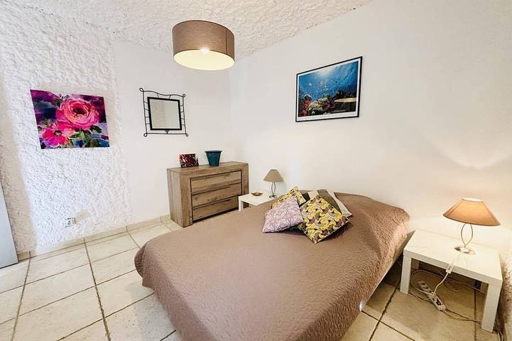 Gîte pour 6 personnes, avec terrasse dans Gare du Club Med Cocody - 3