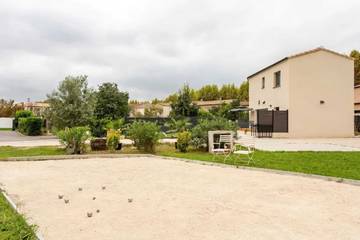 Gîte pour 6 personnes, avec terrasse à Marsillargues