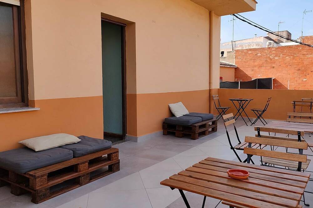 Apartamento entero, Pensión Benavente. 3 - (Playa 1,5km / Ap7-3min) in Moncófar, Costa del Azahar
