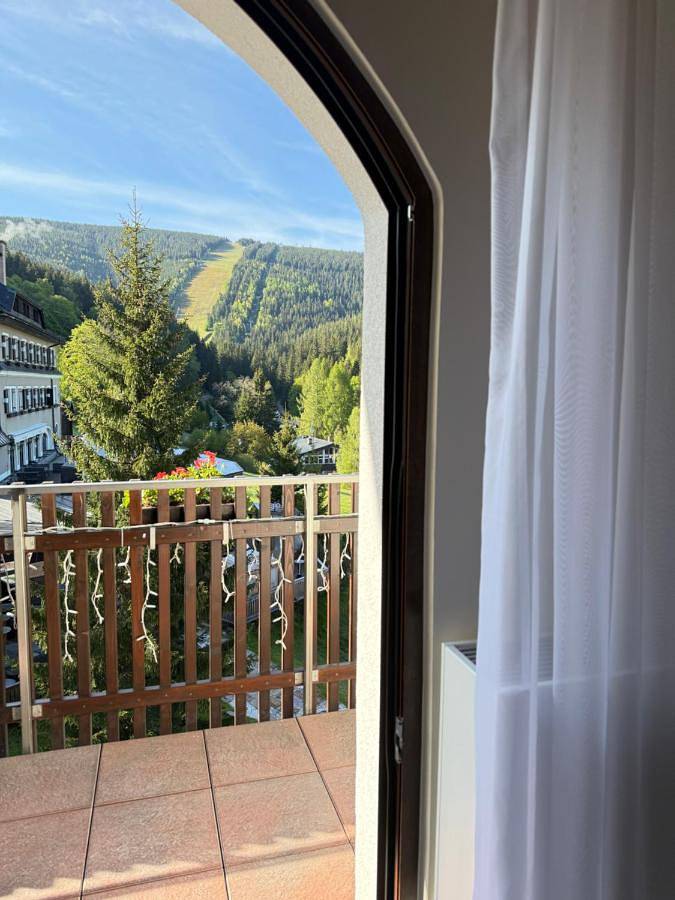 Wellness Hotel Windsor in Spindlermühle, Region Trautenau