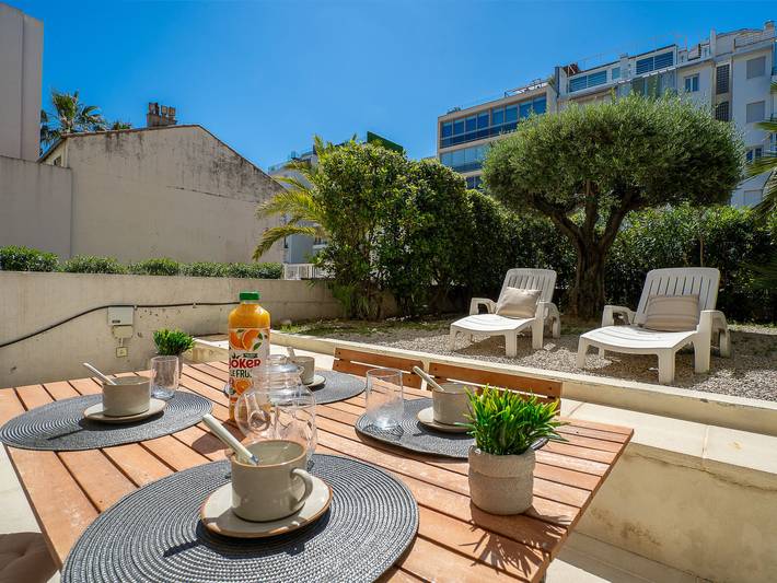 Appartement de vacances pour 4 personnes, avec Terrasse et Jardin dans Casino le Palm Beach