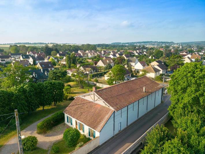 Location de vacances pour 5 personnes, avec Terrasse ainsi que Jardin et Vue à Freneuse