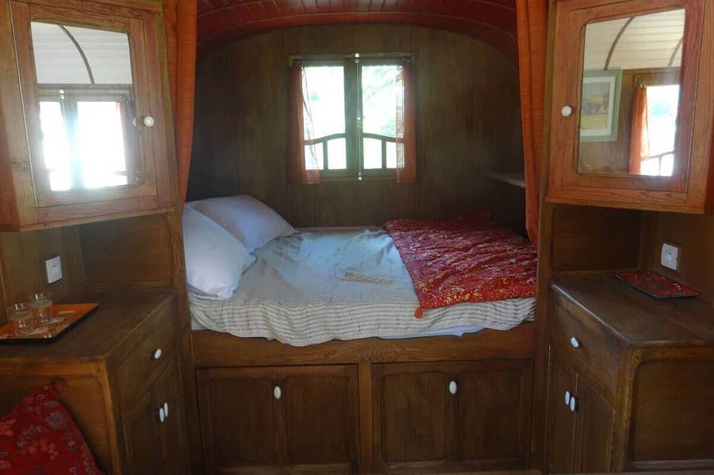 Gite Provençal de Montigal in Bagnols-sur-Cèze, Nimes region