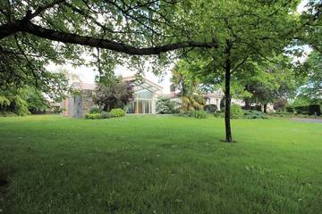 Location de vacances pour 20 personnes, avec sauna ainsi que jardin et jacuzzi, animaux acceptés dans Essarts-en-Bocage