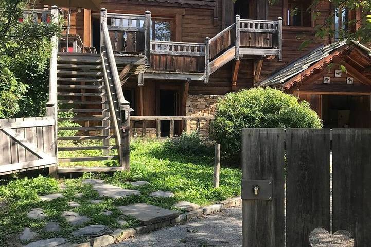Gîte pour 14 personnes, avec Balcon ainsi que Terrasse et Jardin à Chantelouve - 4
