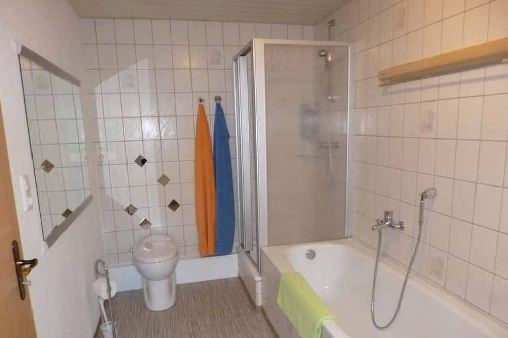 Geheel appartement, Exclusive vacation apartment - vacation apartments in the Vierseitenhof Linke in Annaberg-Buchholz, Ertsgebergte