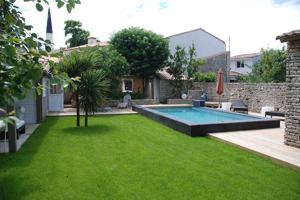 Casa de carácter con jardín privado y piscina. in Ars-en-Ré, Isla de Ré