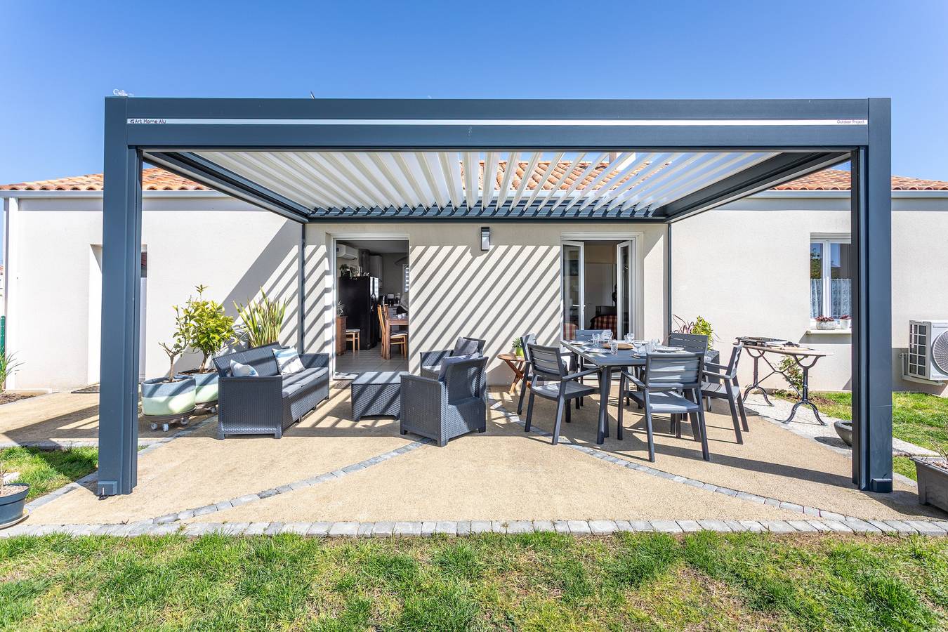 Holiday Home 'Maison Salorge' with Private Pool, Wi-Fi and Air Conditioning in Jard-sur-Mer, Vendée