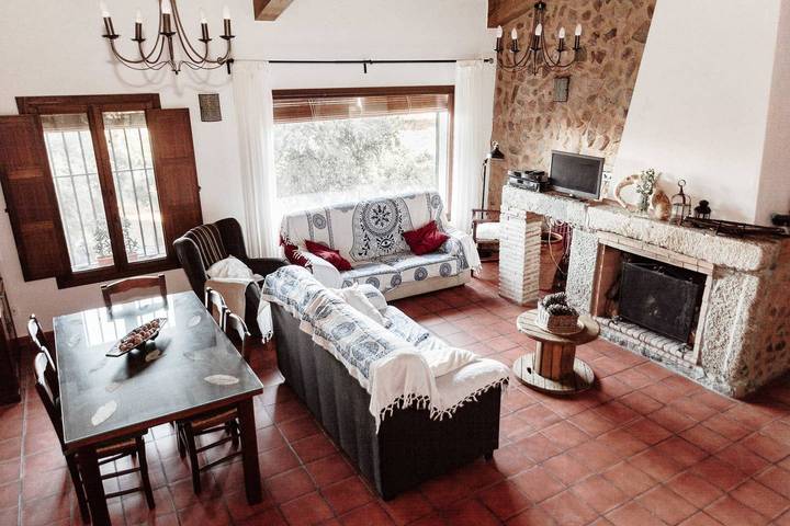 Chalet para 8 personas, con terraza y piscina en Extremadura - 4