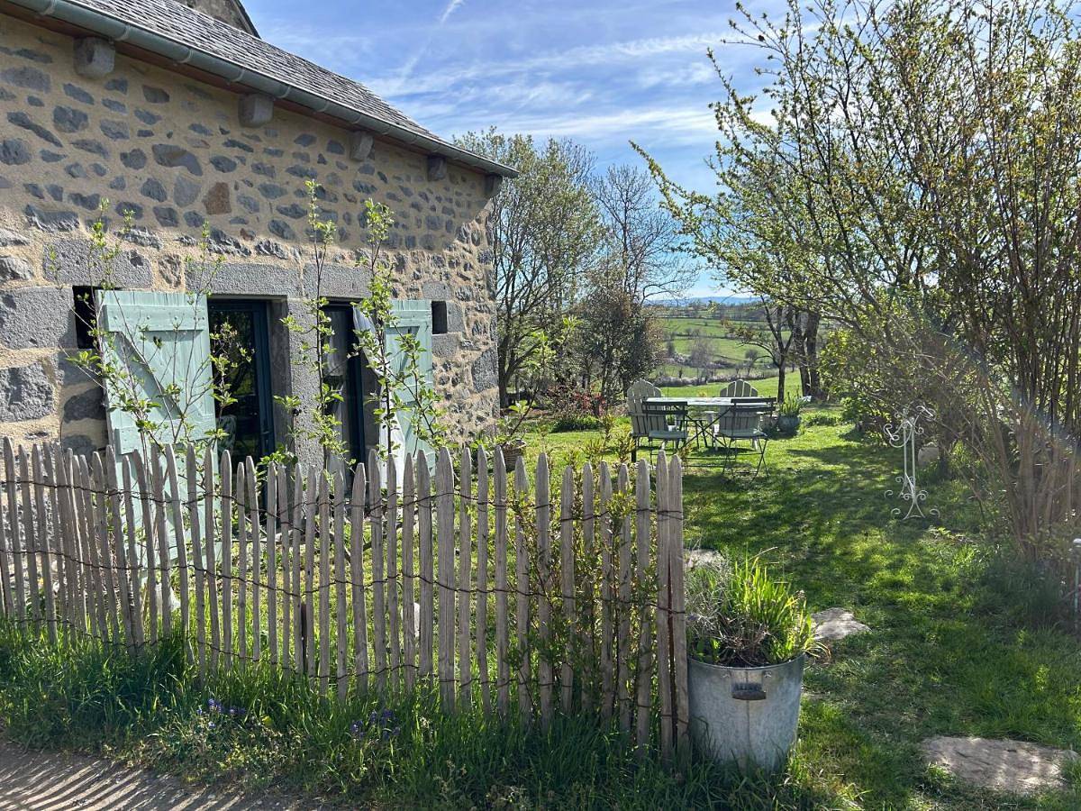 One-Bedroom House in Sériers, Neuvéglise-sur-Truyère