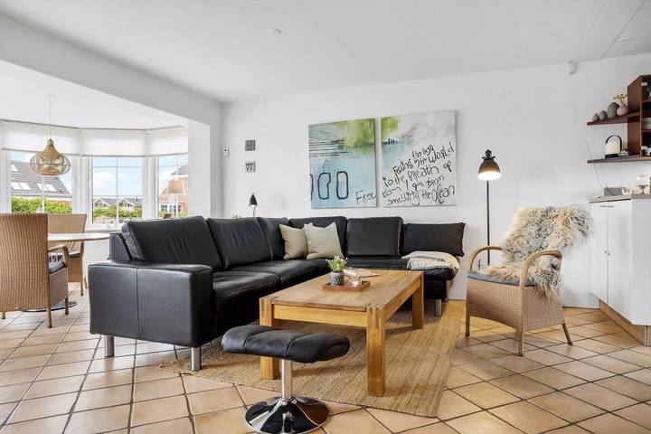 Ferienhaus mit Meerblick für 8 Personen, mit Whirlpool und Sauna sowie Garten und Terrasse auf Rømø - 4