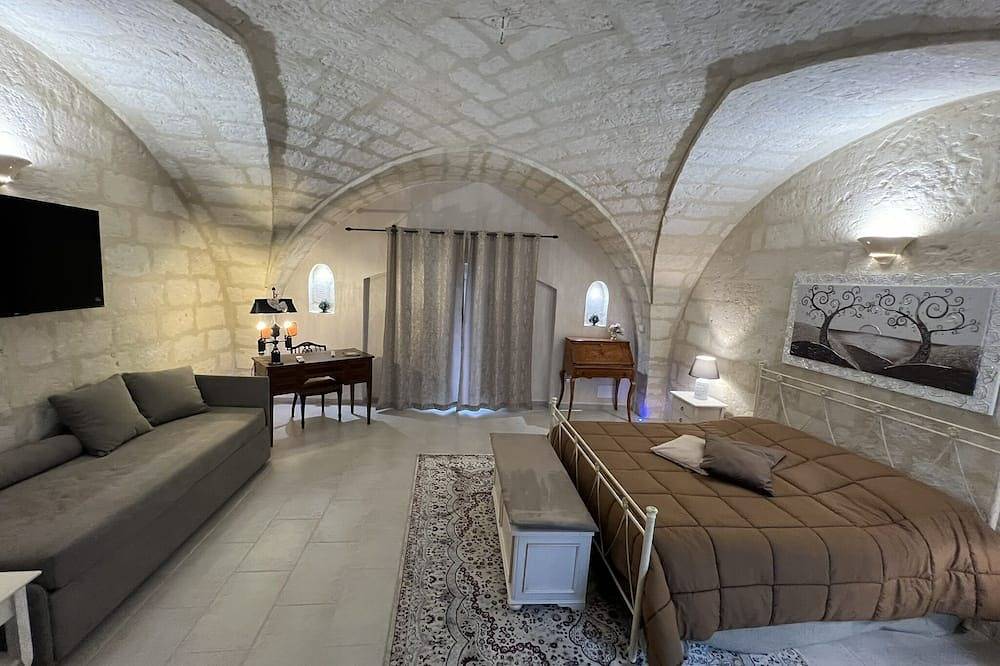 Suite Cavour Luxury Home Taranto in Taranto, Gulf of Taranto