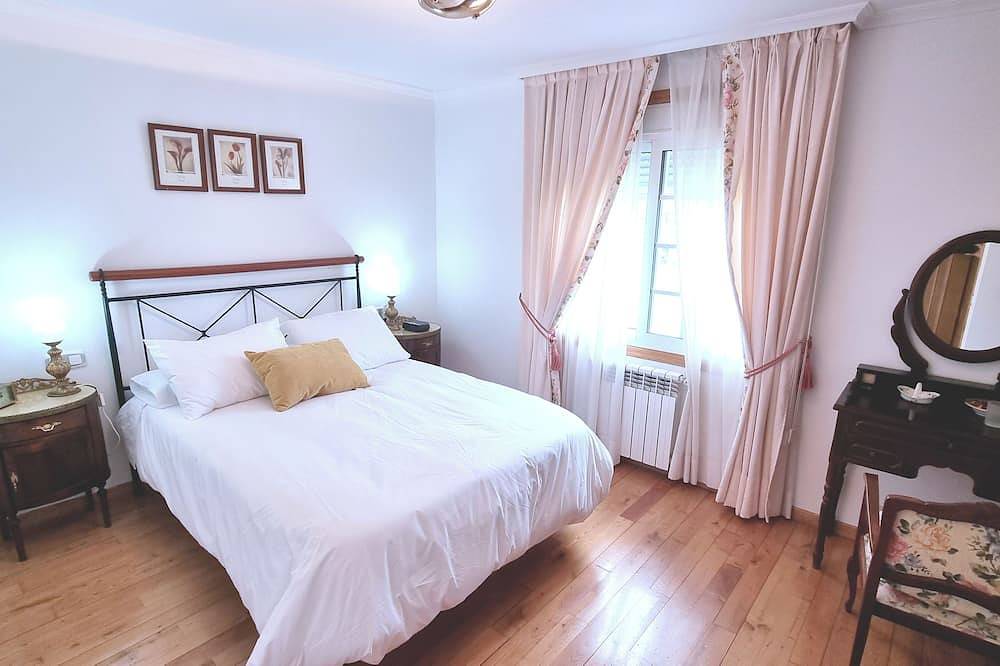 Mirador del Castillo in Monforte de Lemos, Lugo Province